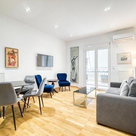 Stylish, Sunny New 2 Bedroom, Prime Central Athén Kültér fotó